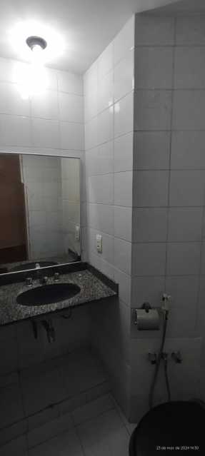 Apartamento à venda com 3 quartos, 97m² - Foto 17