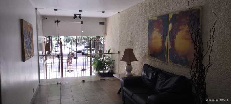 Apartamento à venda com 2 quartos, 72m² - Foto 1