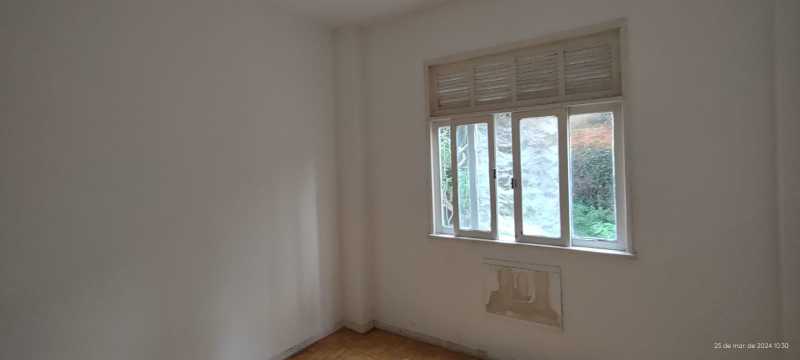 Apartamento à venda com 2 quartos, 72m² - Foto 11