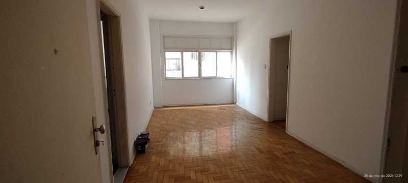 Apartamento à venda com 2 quartos, 72m² - Foto 4