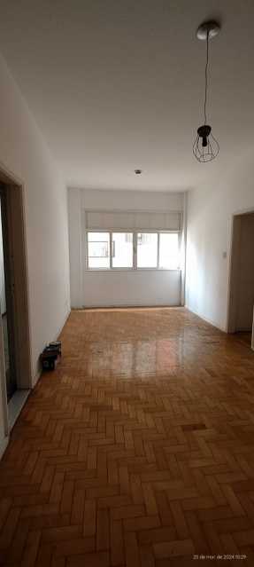 Apartamento à venda com 2 quartos, 72m² - Foto 2