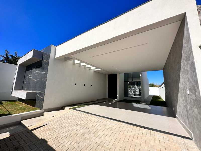 Casa à venda com 3 quartos, 155m² - Foto 2