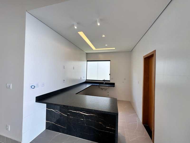 Casa à venda com 3 quartos, 155m² - Foto 9