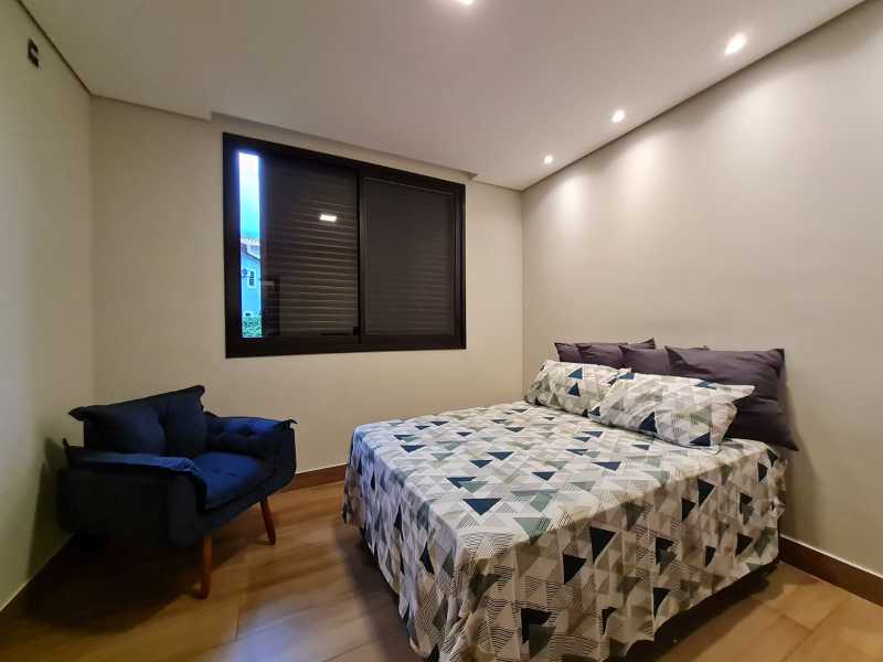 Casa de Condomínio à venda com 3 quartos, 244m² - Foto 5