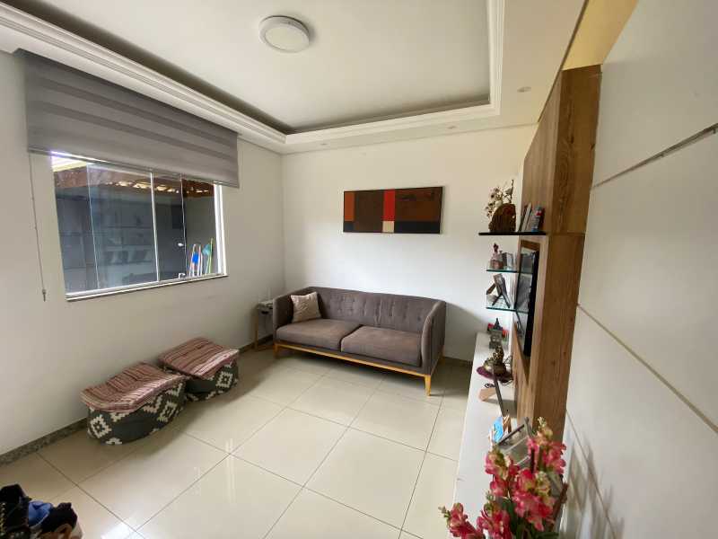 Casa à venda com 3 quartos, 130m² - Foto 4