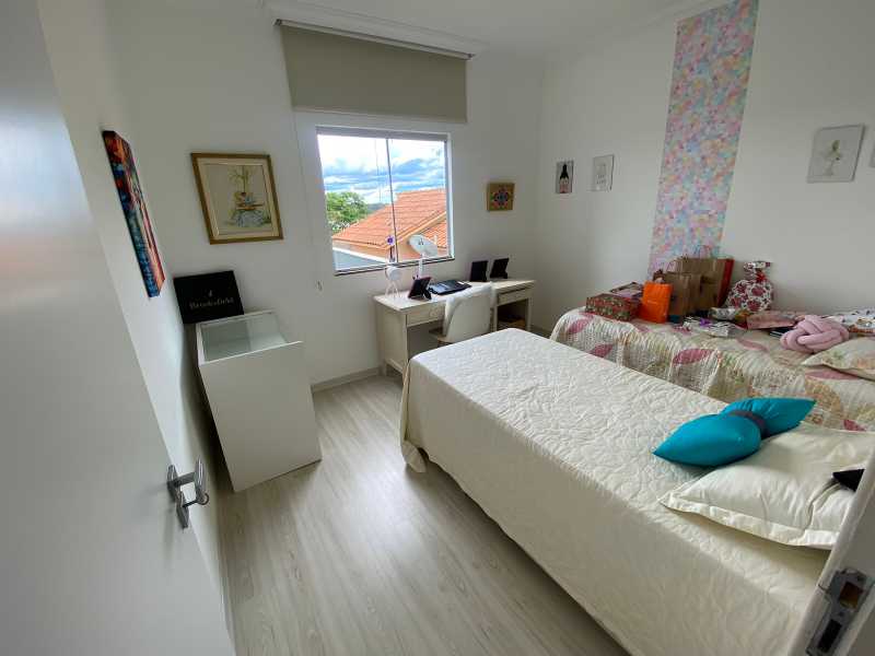 Casa à venda com 3 quartos, 130m² - Foto 11