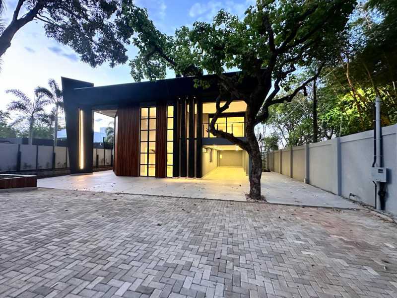 Casa de Condomínio à venda com 5 quartos, 400m² - Foto 27