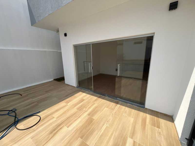 Casa à venda com 3 quartos, 127m² - Foto 8