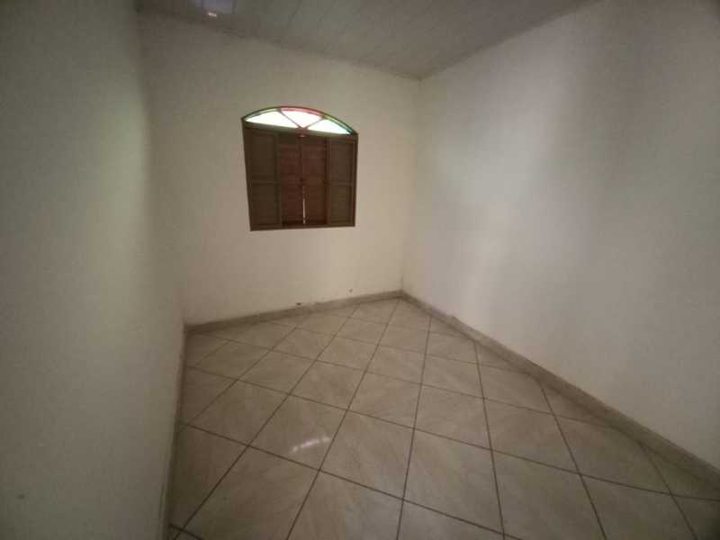 Casa à venda com 4 quartos, 177m² - Foto 11