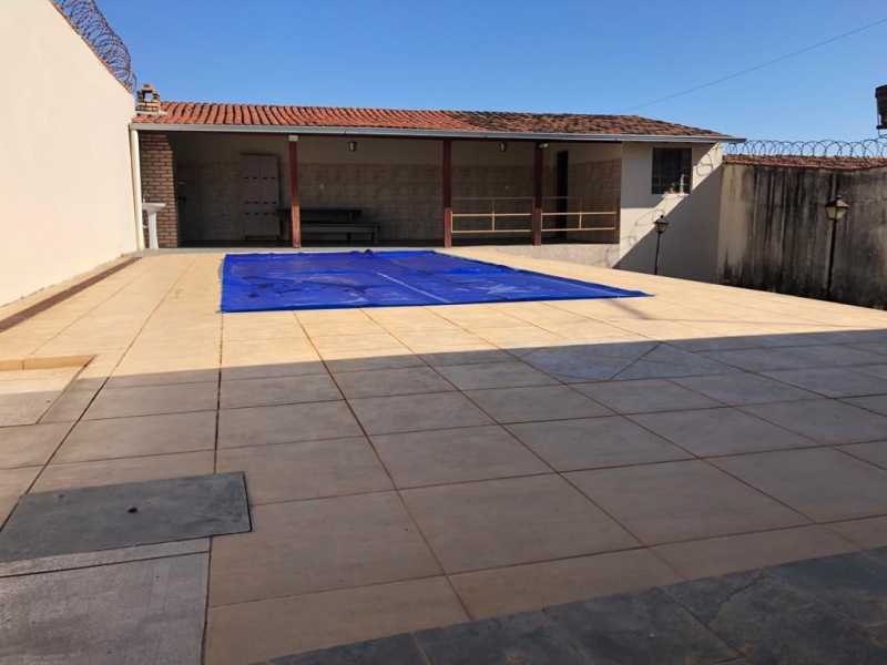 Casa à venda com 4 quartos, 177m² - Foto 16