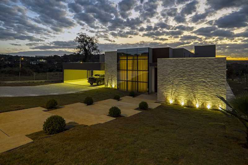 Casa de Condomínio à venda e aluguel com 4 quartos, 480m² - Foto 3