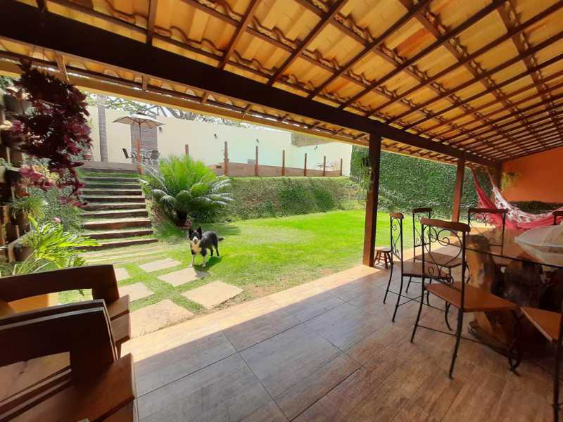 Casa de Condomínio à venda com 3 quartos, 218m² - Foto 13