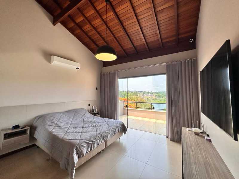 Casa de Condomínio à venda com 5 quartos, 381m² - Foto 10