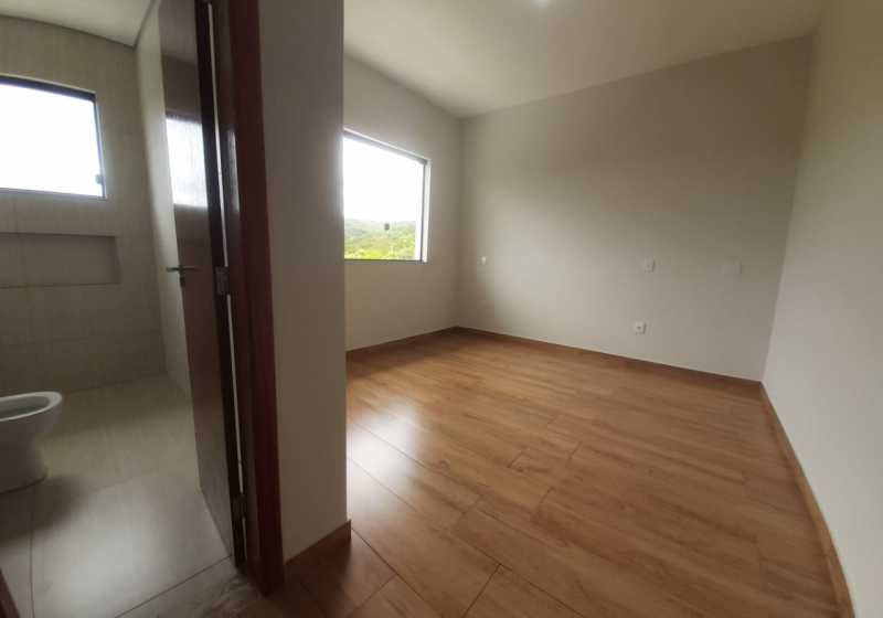 Casa à venda com 3 quartos, 154m² - Foto 18