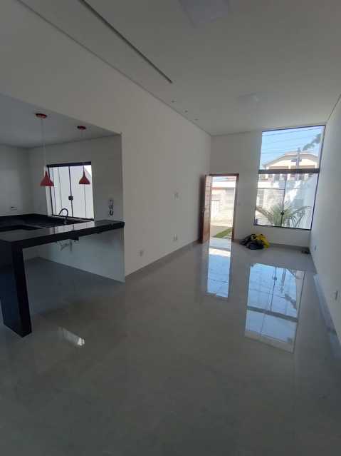 Casa à venda com 3 quartos, 95m² - Foto 4