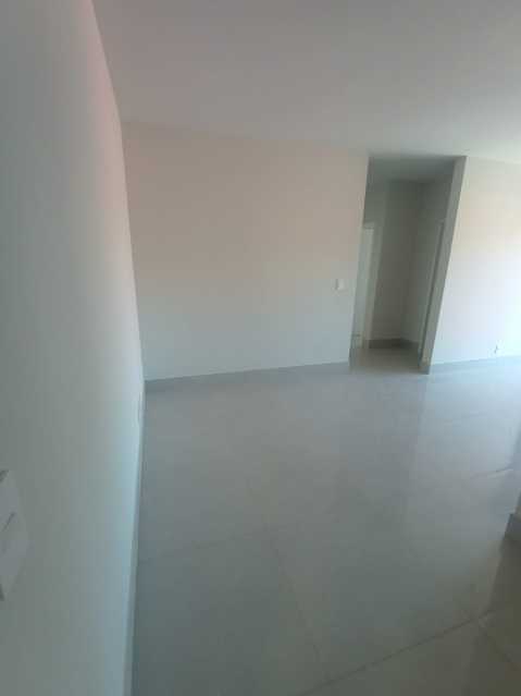 Apartamento à venda com 2 quartos, 71m² - Foto 3