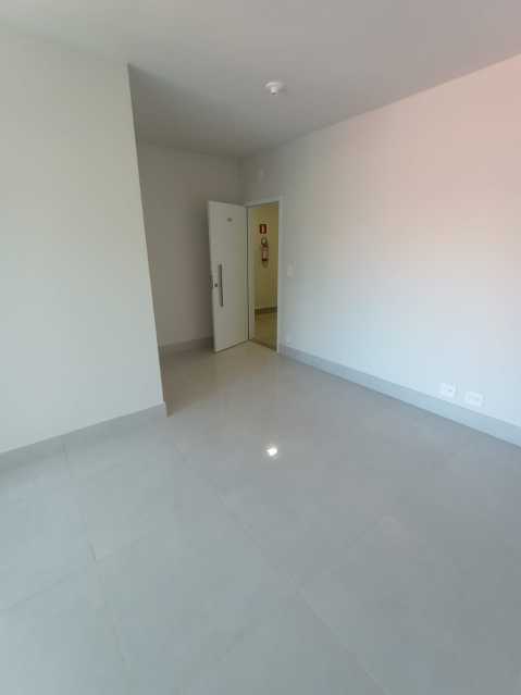 Apartamento à venda com 2 quartos, 71m² - Foto 4