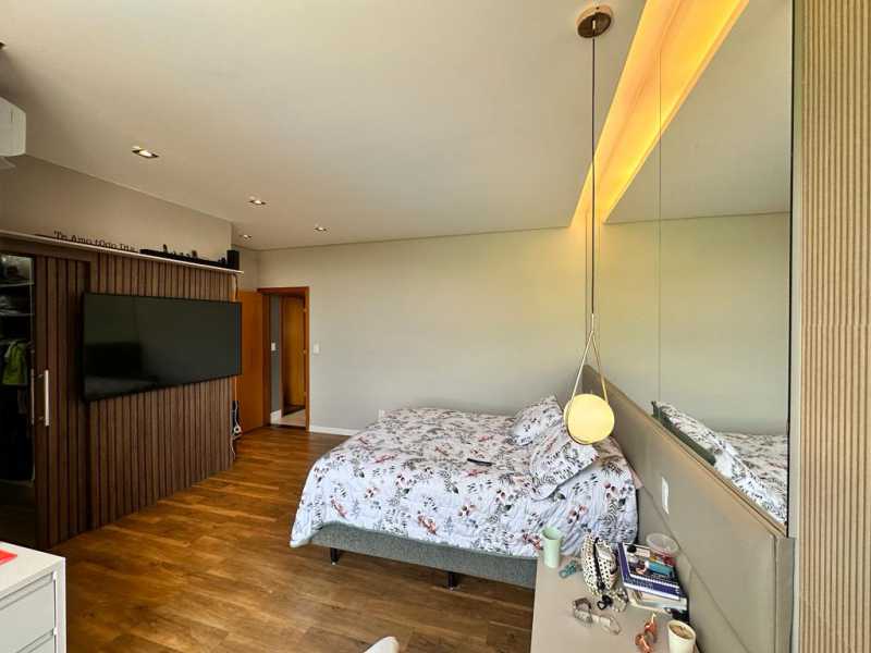 Casa de Condomínio à venda com 4 quartos, 325m² - Foto 19