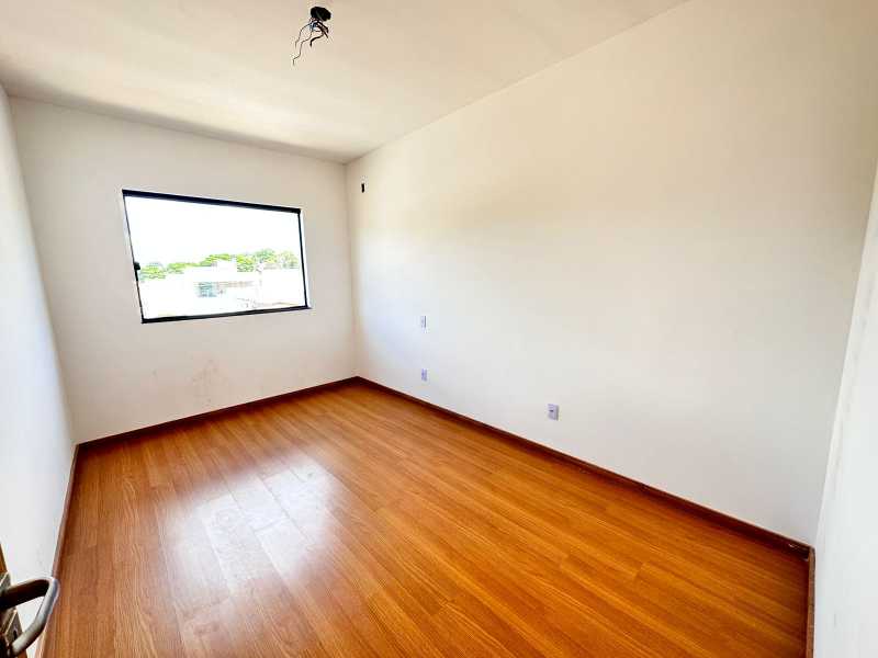 Casa à venda com 3 quartos, 131m² - Foto 8