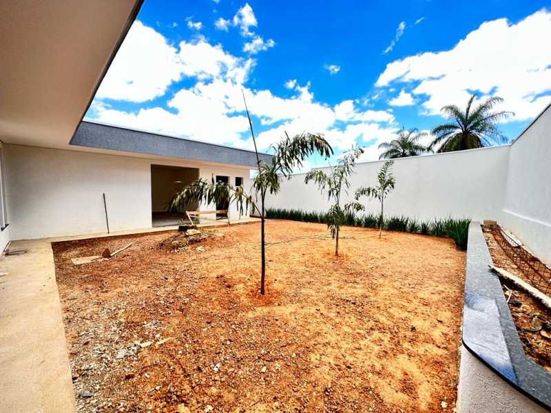 Casa à venda com 3 quartos, 200m² - Foto 15