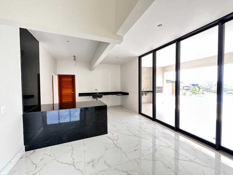 Casa de Condomínio à venda e aluguel com 4 quartos, 305m² - Foto 19