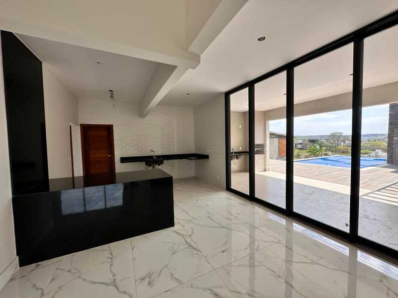 Casa de Condomínio à venda e aluguel com 4 quartos, 305m² - Foto 21