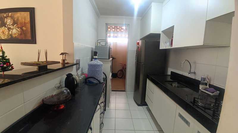 Apartamento à venda com 2 quartos, 62m² - Foto 2