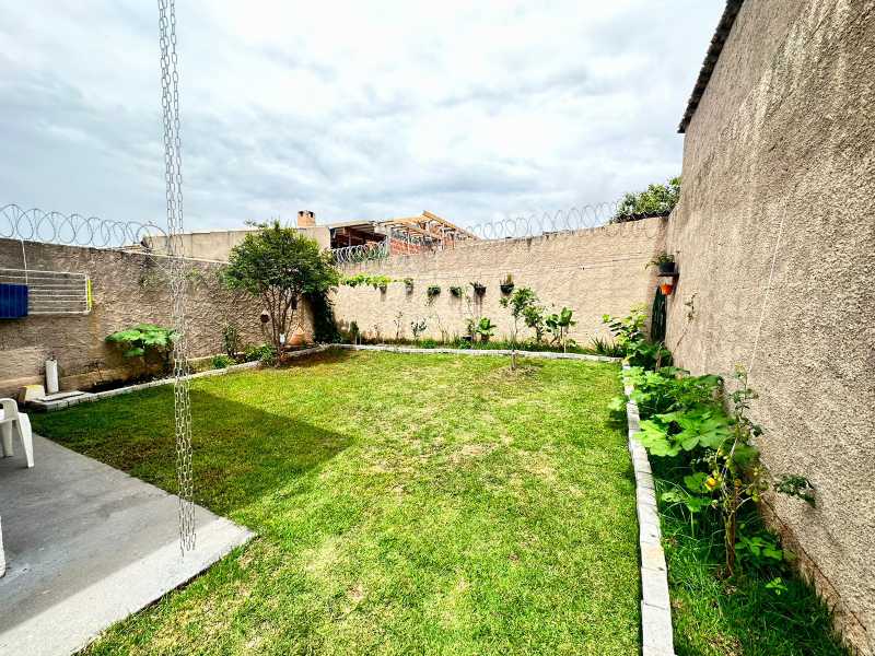 Casa à venda com 3 quartos, 93m² - Foto 5