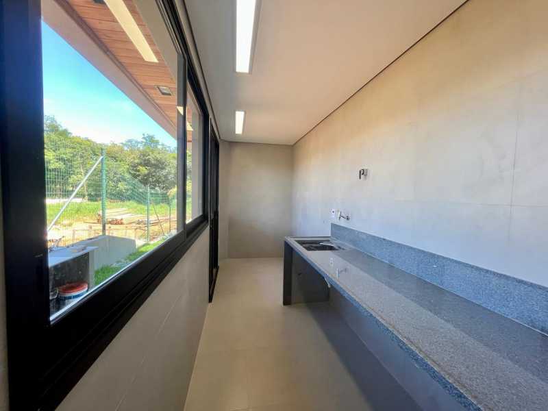 Casa de Condomínio à venda com 4 quartos, 306m² - Foto 11