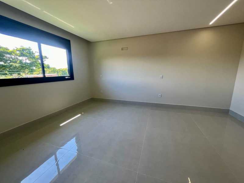 Casa de Condomínio à venda com 4 quartos, 306m² - Foto 13