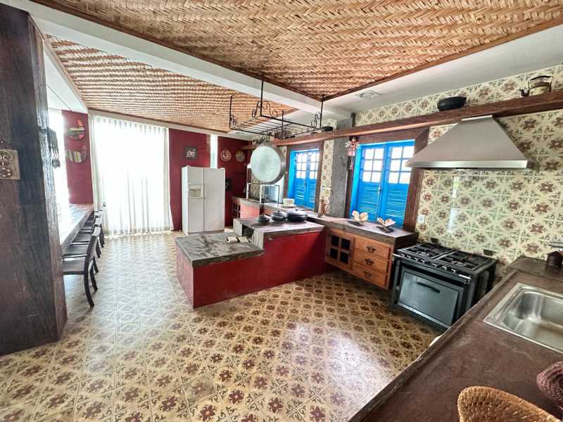 Casa de Condomínio à venda e aluguel com 6 quartos, 800m² - Foto 10