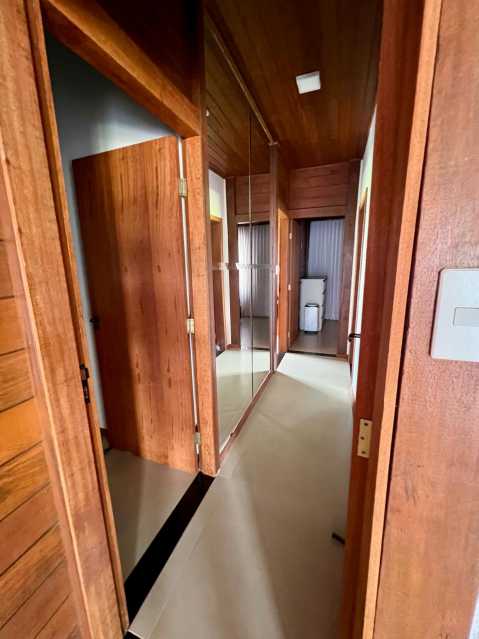 Casa de Condomínio à venda com 3 quartos, 250m² - Foto 8