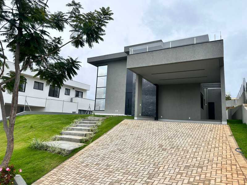 Casa de Condomínio à venda com 5 quartos, 241m² - Foto 2