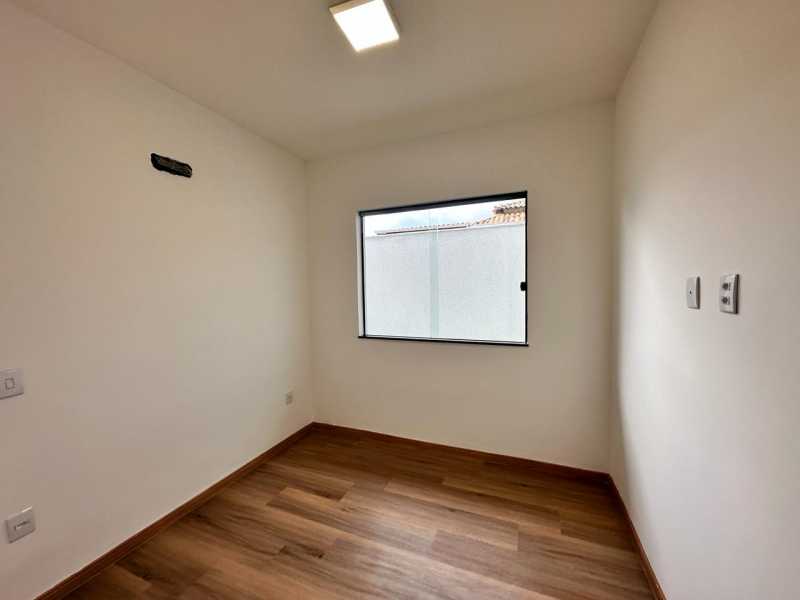 Casa à venda com 3 quartos, 98m² - Foto 11