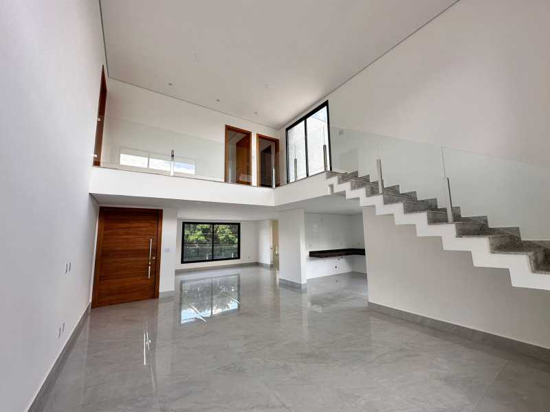 Casa de Condomínio à venda com 5 quartos, 330m² - Foto 3