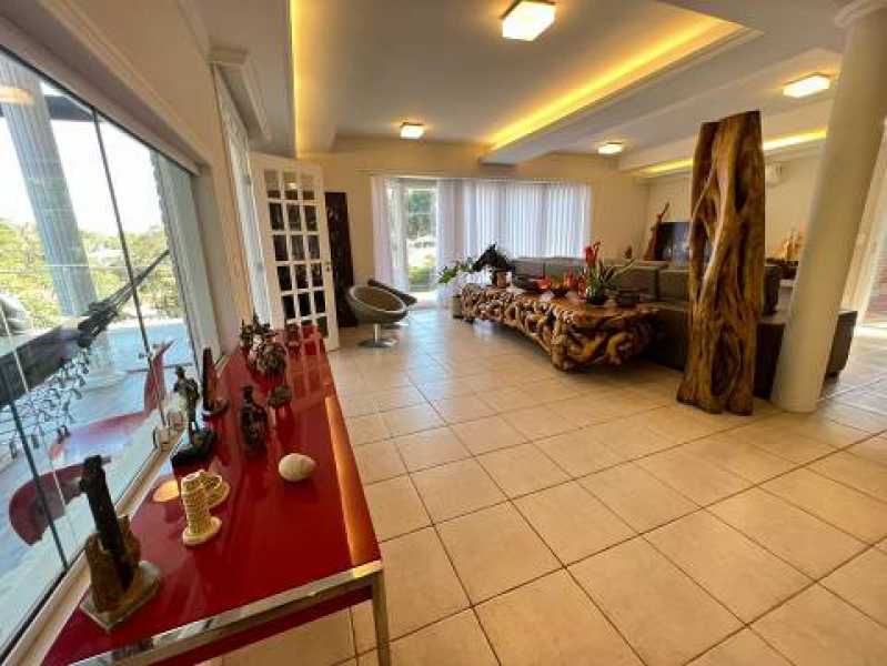 Casa de Condomínio à venda com 3 quartos, 380m² - Foto 8