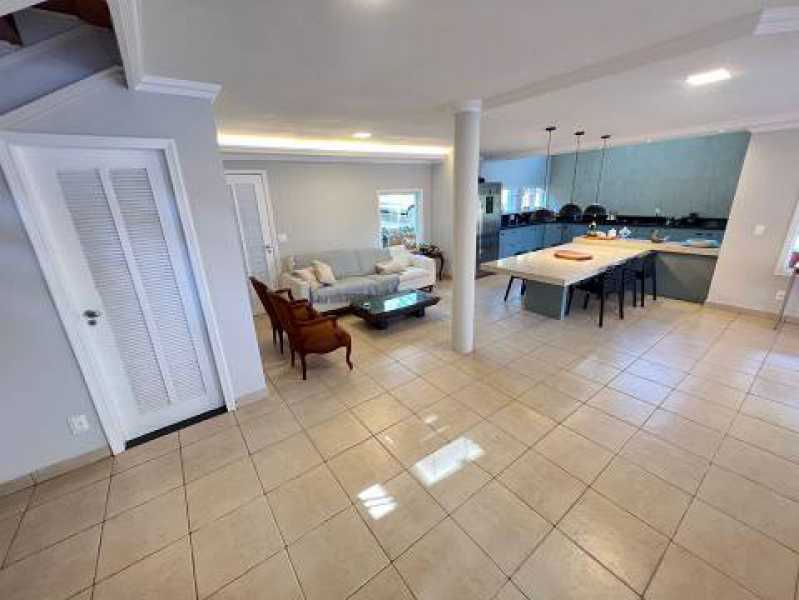 Casa de Condomínio à venda com 3 quartos, 380m² - Foto 13