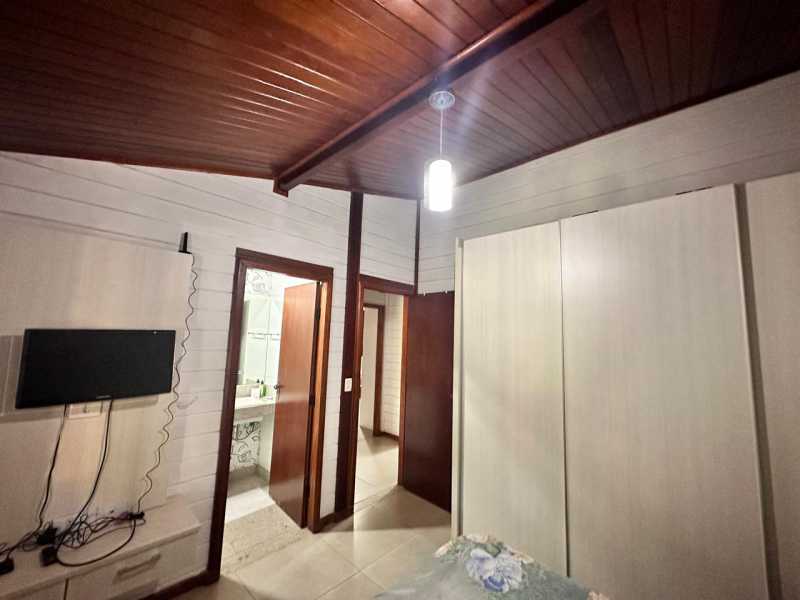 Casa de Condomínio à venda com 4 quartos, 234m² - Foto 11