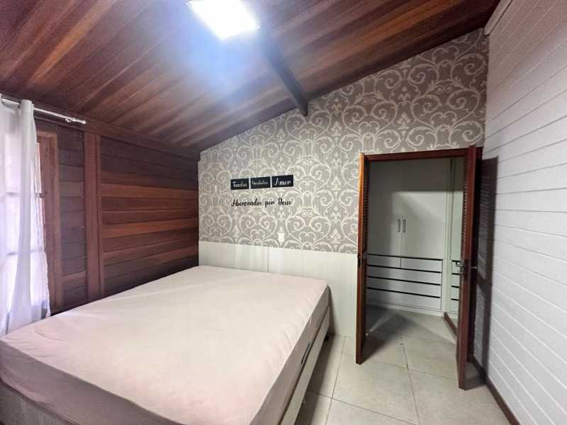 Casa de Condomínio à venda com 4 quartos, 234m² - Foto 15