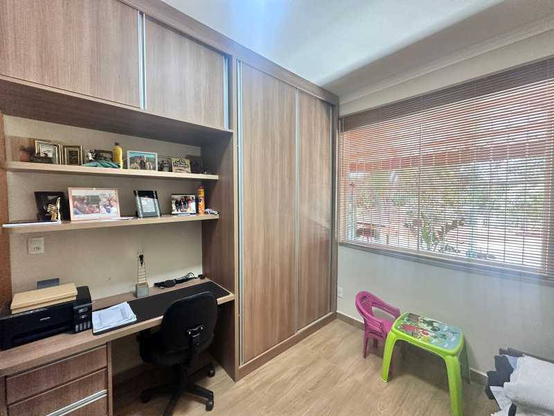 Casa à venda com 3 quartos, 179m² - Foto 3