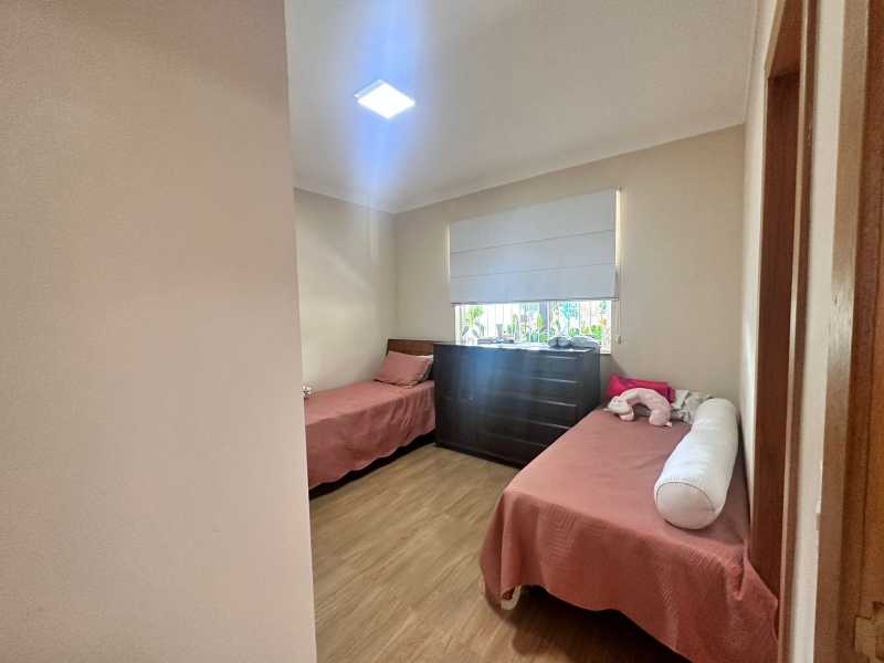 Casa à venda com 3 quartos, 179m² - Foto 8