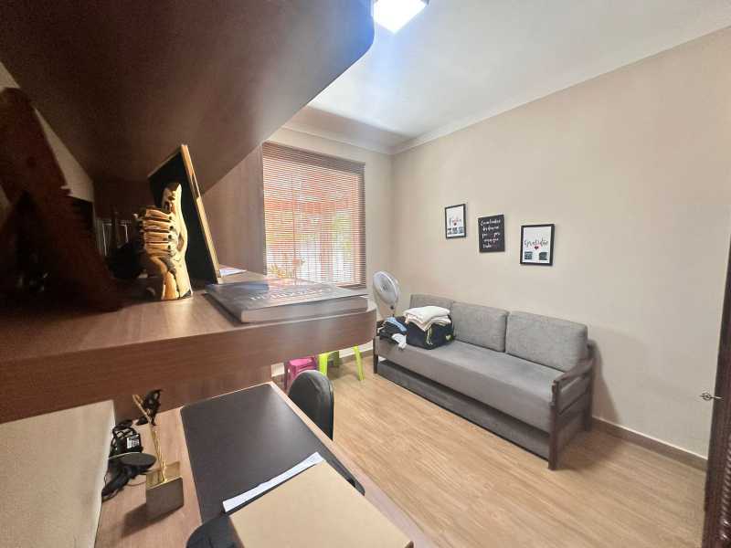 Casa à venda com 3 quartos, 179m² - Foto 9