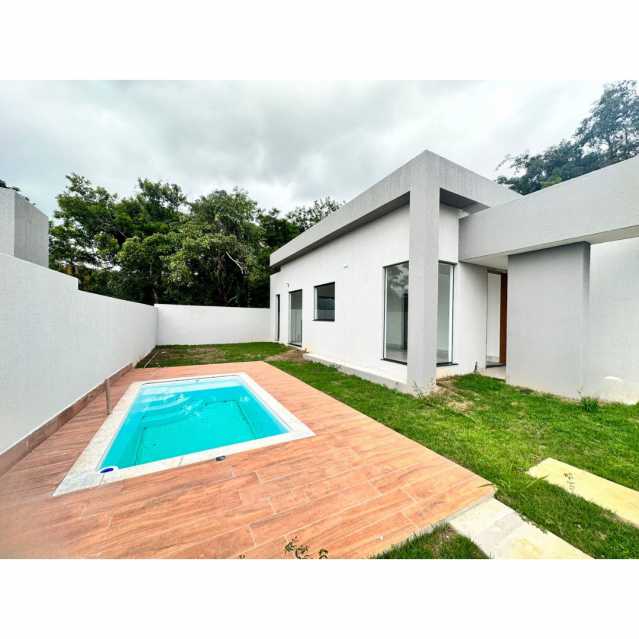 Casa à venda com 3 quartos, 100m² - Foto 2