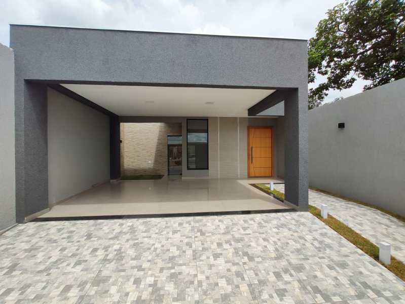 Casa à venda com 3 quartos, 138m² - Foto 2