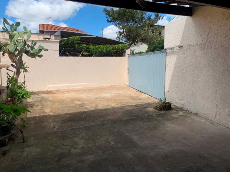 Casa à venda com 3 quartos, 119m² - Foto 14