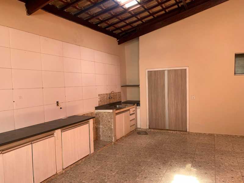 Casa à venda com 3 quartos, 119m² - Foto 9