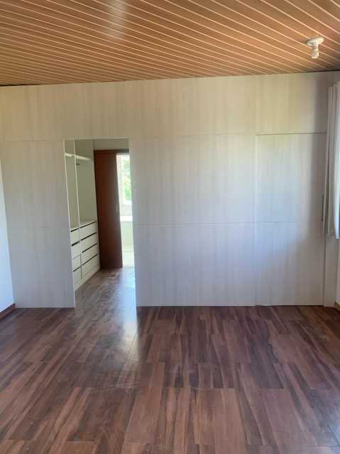 Casa de Condomínio à venda e aluguel com 4 quartos, 320m² - Foto 4