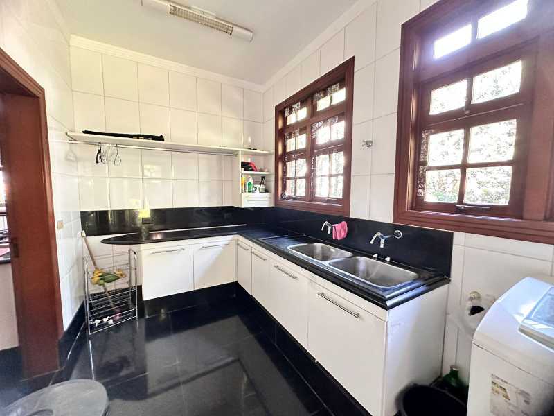 Casa de Condomínio à venda com 5 quartos, 600m² - Foto 9