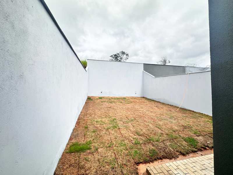 Casa à venda com 3 quartos, 107m² - Foto 15