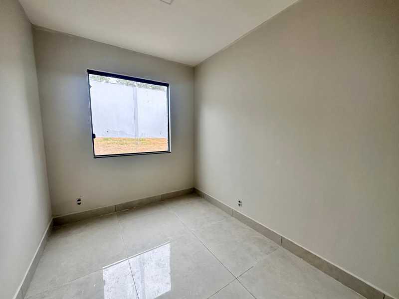 Casa à venda com 3 quartos, 107m² - Foto 11